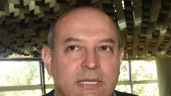 Economistas sugieren no conceder aumentos generalizados