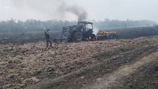Grupos armados realizan dos ataques en el Norte, queman retiros y tractor