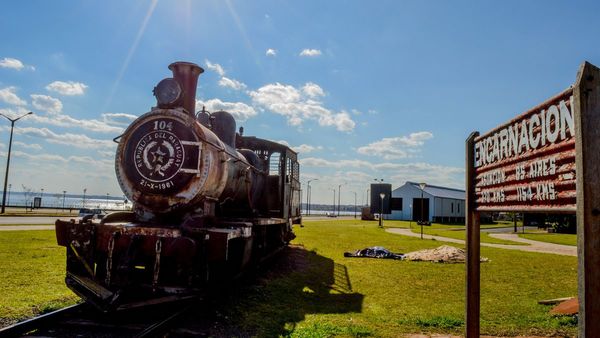 Locomotora 104 se convertirá en un atractivo en Encarnación