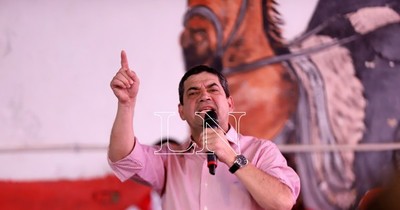 La Nación / Velázquez destaca la democracia interna