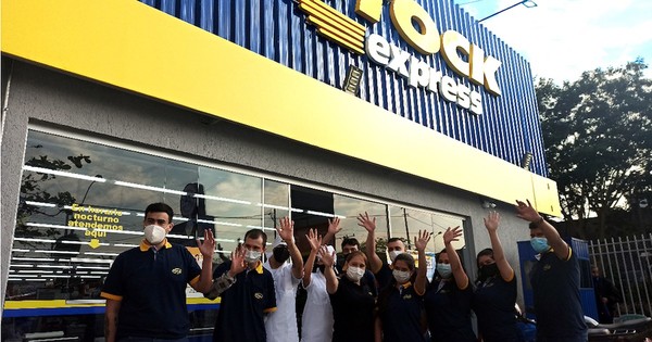 La Nación / Stock Express, en zona de la Terminal