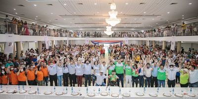“Dejemos a los que quieren jugar, nosotros queremos cambiar Ciudad del Este”