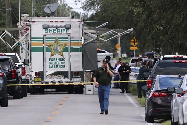 Cuatro personas, entre ellos un bebé, murieron en un tiroteo en Florida | Ñanduti