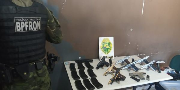 Detienen a paraguayas con pistolas enchapadas en oro - ABC en el Este - ABC Color