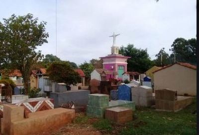 Profanan tumba en cementerio central y se llevan cráneo de fallecido