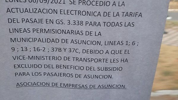 Pasajeros sorprendidos por repentina suba del pasaje
