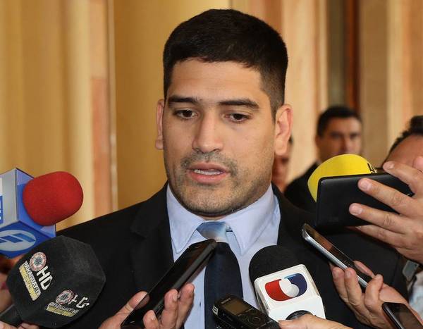 Mauri Espínola expresó disconformidad por dichos de Cartes en Oviedo - El Trueno