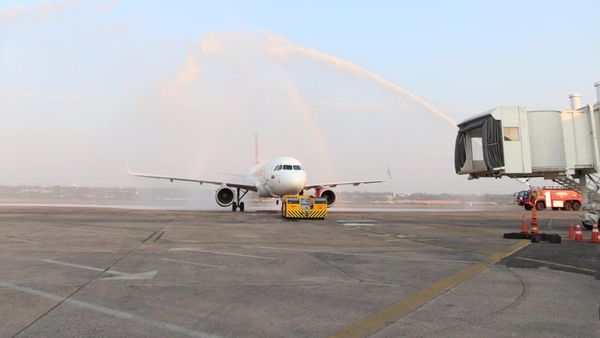 Despega primer vuelo Asunción - Bogotá tras retorno de Avianca