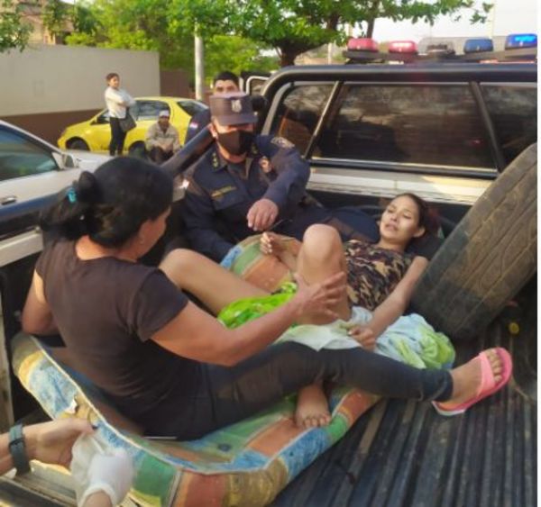 Mujer dio a luz en patrullera. Subjefe de comisaría ayudó a traer al mundo a hermosa beba