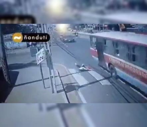 Imputan al supuesto ladrón y al chofer del ómnibus por el caso de la joven que cayó del bus | Ñanduti