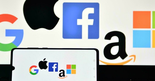 La Nación / El alegre universo paralelo de los gigantes de la tecnología