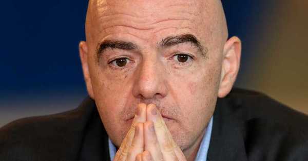 “Es una locura”: La reacción del presidente de la FIFA tras suspensión del partido entre Argentina y Brasil - SNT