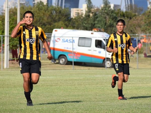 Sub 14: Olimpia y Guaraní continúan en racha y en la cima - Fútbol - ABC Color