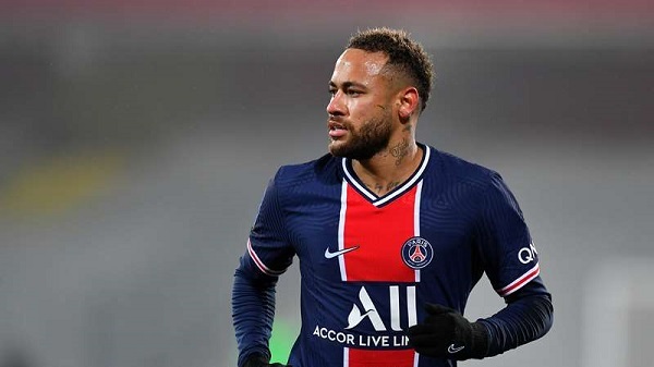 Ney recibió millonario depósito para seguir en el PSG, trasciende