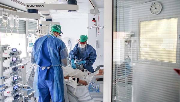 MUNDO | Francia rebasa los 115.000 muertos por COVID y suben levemente las hospitalizaciones
