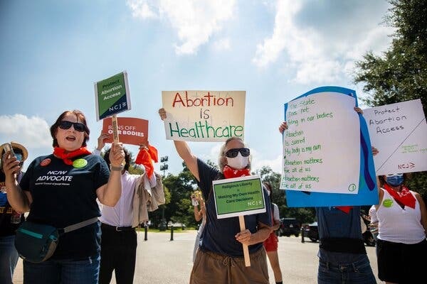 Departamento de Justicia de EE.UU promete proteger clínicas de aborto en Texas