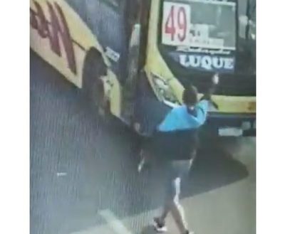 (Video) El terror viaja en bus: así asaltan a pasajeros