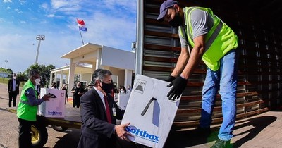 La Nación / Pfizer: vacunas donadas llegaron gracias a la gestión del Ejecutivo, aclaran