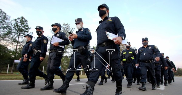 La Nación / Ante ola de inseguridad piden listado de policías que realizan custodia privada