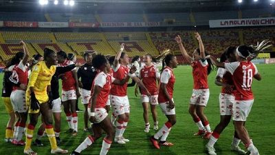 Con Amada Peralta y Fany Gauto, Santa Fe busca tercer título