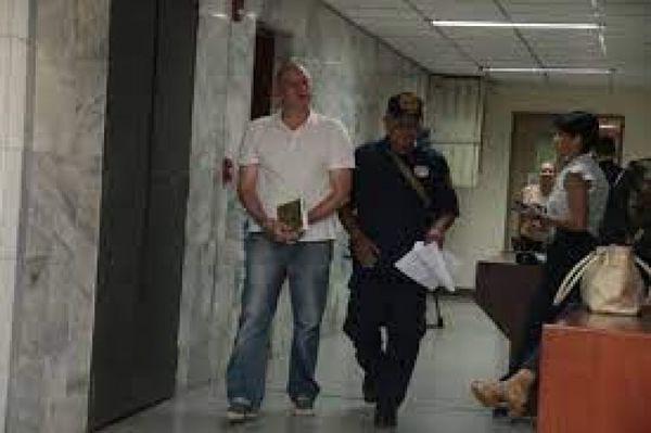 Juez eleva a juicio oral el presunto feminicidio de Sabryna Breuer