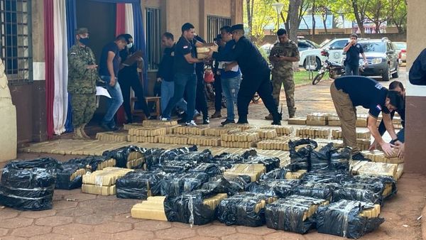 Persecución desde el Brasil termina en PJC con tres detenidos
