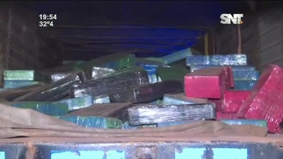 Canindeyú: Interceptaron camión con carga de marihuana - SNT