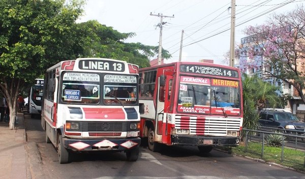 Crónica / PIRE VAI COLECTIVO. Plagueo generalizado por suba de pasaje