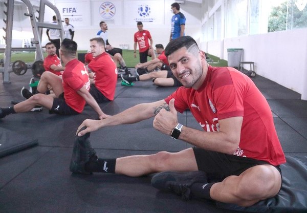 Crónica / La Albirroja tendrá importantes bajas