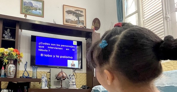 La Nación / En Cuba, vuelta al cole con “teleclases”