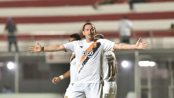 Fernández está a tres goles de ingresar al club de los 100