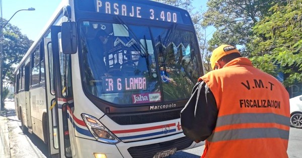 La Nación / Denuncian aumento del pasaje en forma irregular