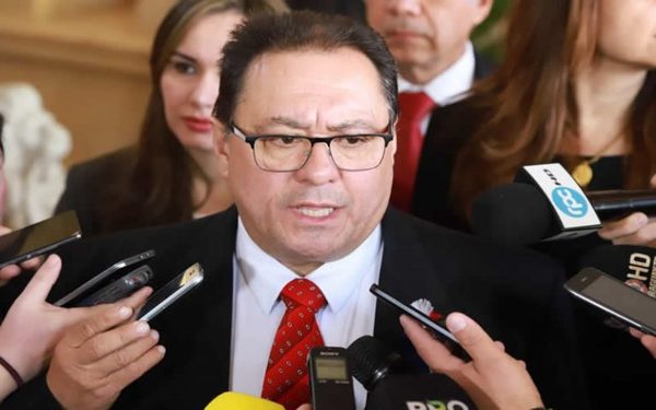 Alderete reconoce que nunca existió la unidad granítica en la ANR - Megacadena — Últimas Noticias de Paraguay