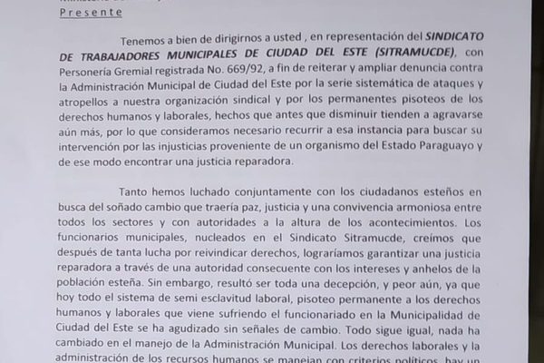 Funcionarios municipales de CDE denuncian persecución política ante el Ministerio de Trabajo