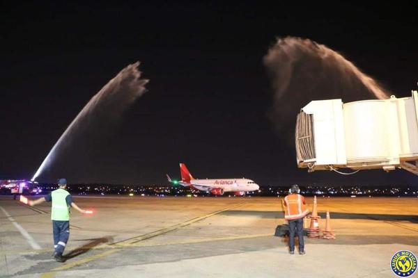 Avianca reactiva desde hoy ruta aérea Asunción-Bogotá •