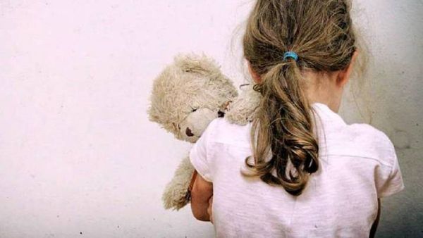 Un hombre detenido por supuesto abuso sexual a niña de 3 años