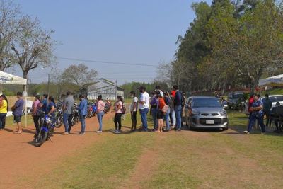 En Villarrica vacunaron a personas que no correspondían por terminación de cédula - Nacionales - ABC Color
