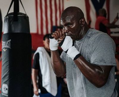 Holyfield enfrentará a Belfort en lugar de De La Hoya - Polideportivo - ABC Color