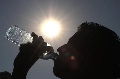 Diario HOY | La hidratación debe ser con agua y no con tereré, recuerda especialista