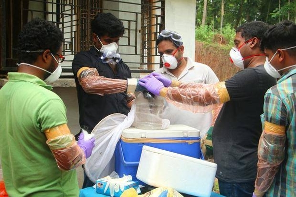 Diario HOY | Autoridades se apresuran a contener el brote mortal del virus Nipah en India
