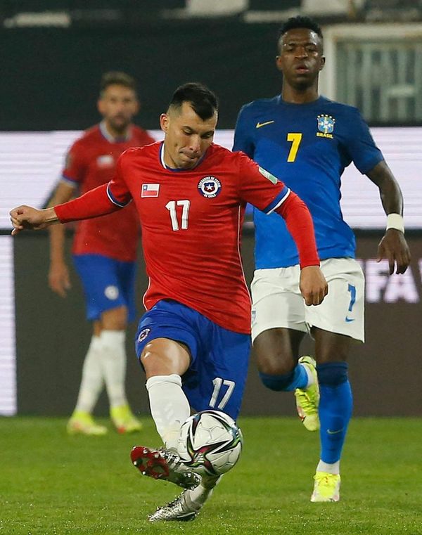 Gary Medel recibe amenaza en redes sociales - Fútbol Internacional - ABC Color