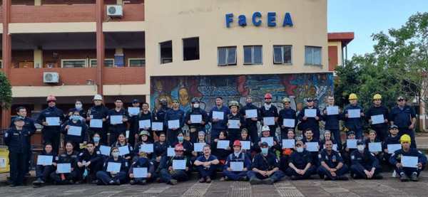 SON ACREDITADOS CASI 80 BOMBEROS FORESTALES