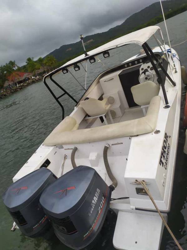 Buscan lancha desaparecida con familia venezolana cerca de isla La Tortuga