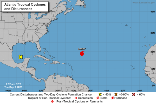 Huracán Larry amenaza con corrientes de resaca a las costas de EEUU y Canadá