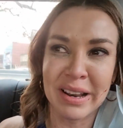 Crónica / [VÍDEO] Dallys denunció que una señora le pegó frente a su hija de ondaite
