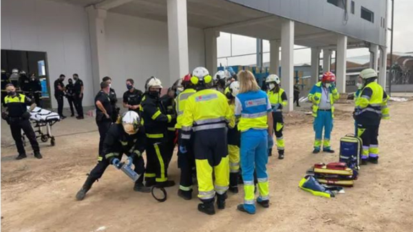 Un paraguayo fallecido y otros dos en grave estado tras derrumbe