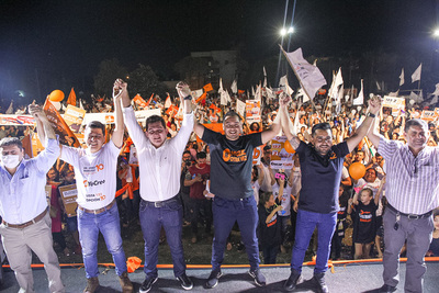 “Yo Creo” tuvo convocatoria multitudinaria en el barrio Don Bosco