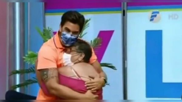 Doña lloró de la emoción al conocer a sus ídolos de Telefuturo