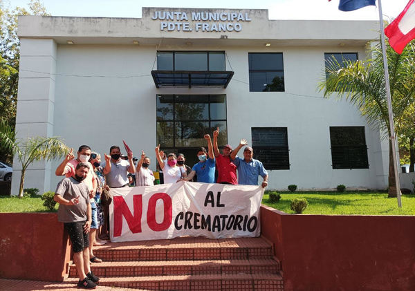 Concejales declaran inviable la construcción de crematorio en medio de un barrio poblado - La Clave