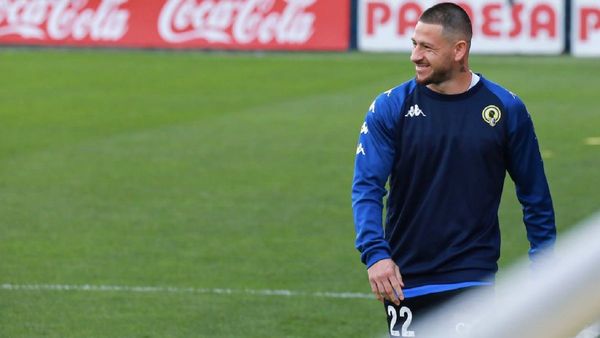 Javier Acuña recibe el alta tras seis meses de baja